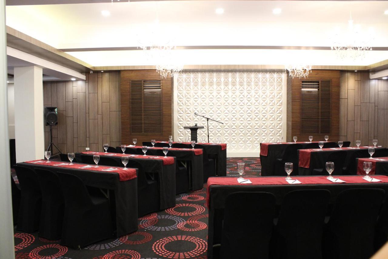 Fersal Hotel Malakas, Quezon City Ngoại thất bức ảnh