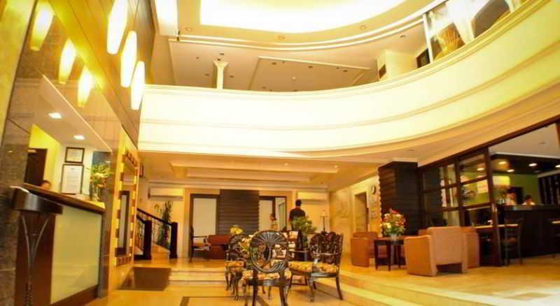 Fersal Hotel Malakas, Quezon City Ngoại thất bức ảnh