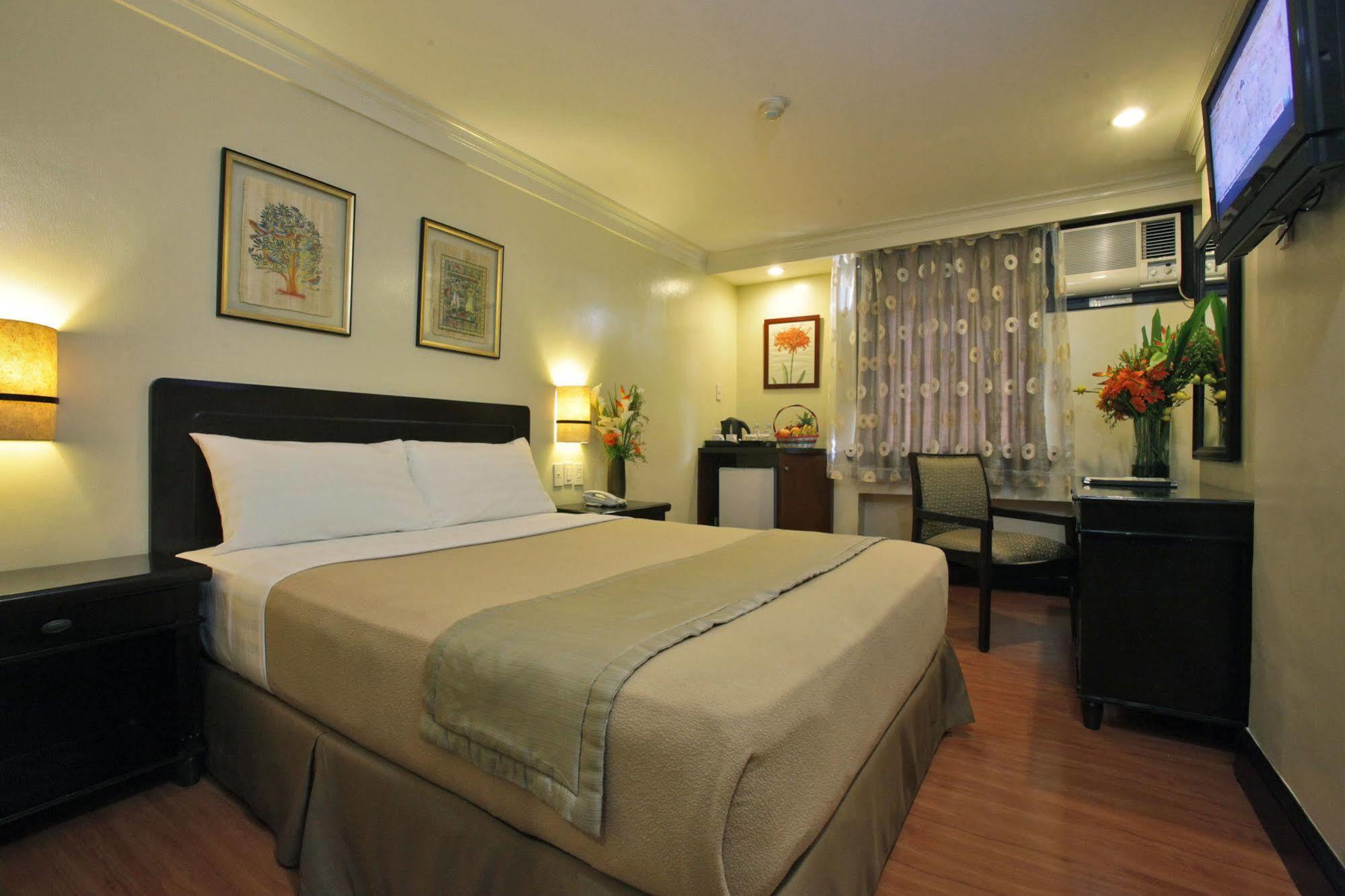 Fersal Hotel Malakas, Quezon City Ngoại thất bức ảnh