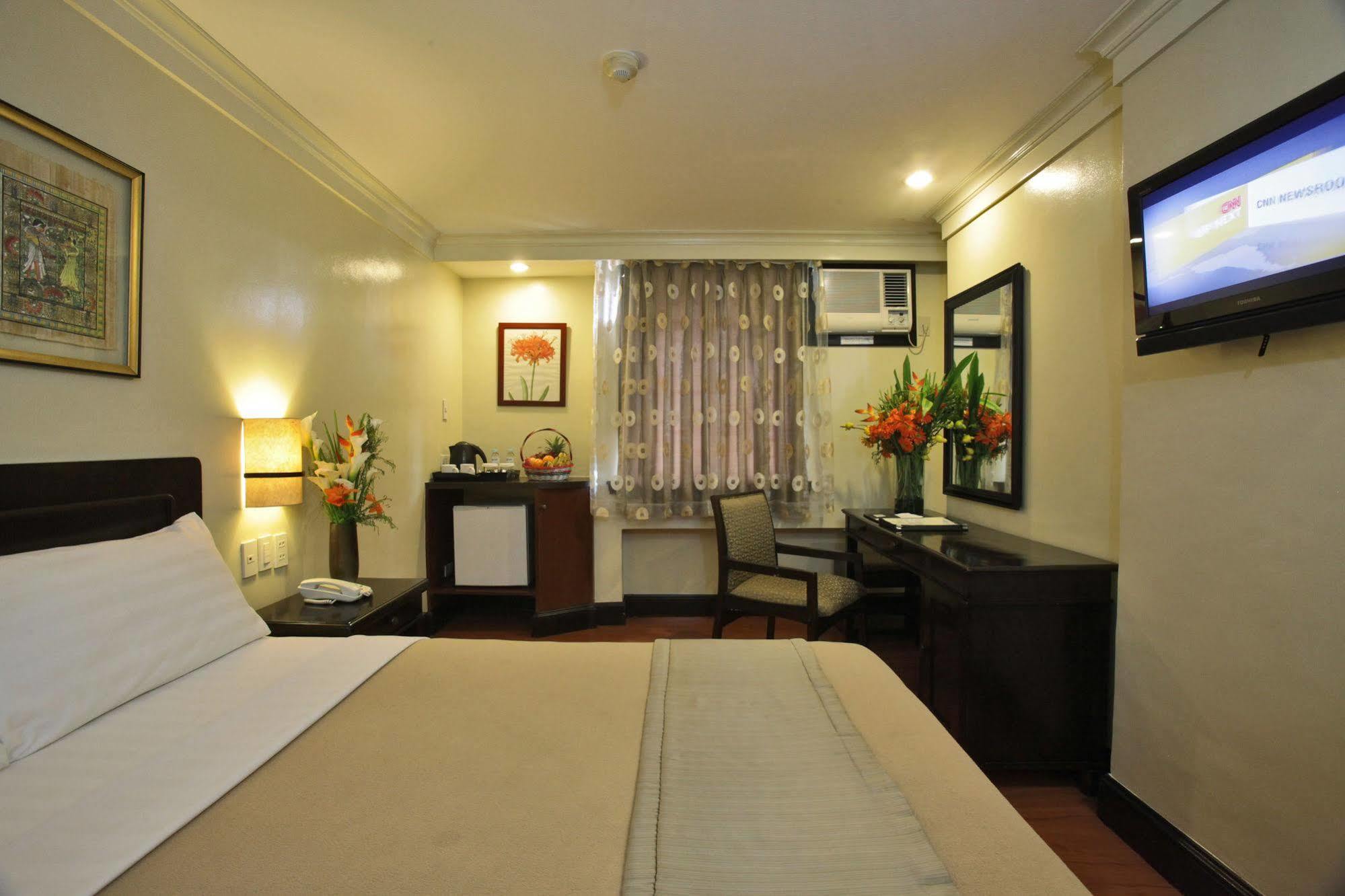Fersal Hotel Malakas, Quezon City Ngoại thất bức ảnh